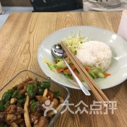 静安寺周边小吃快餐团购指南 电话、地址、价格与营业时间一网打尽